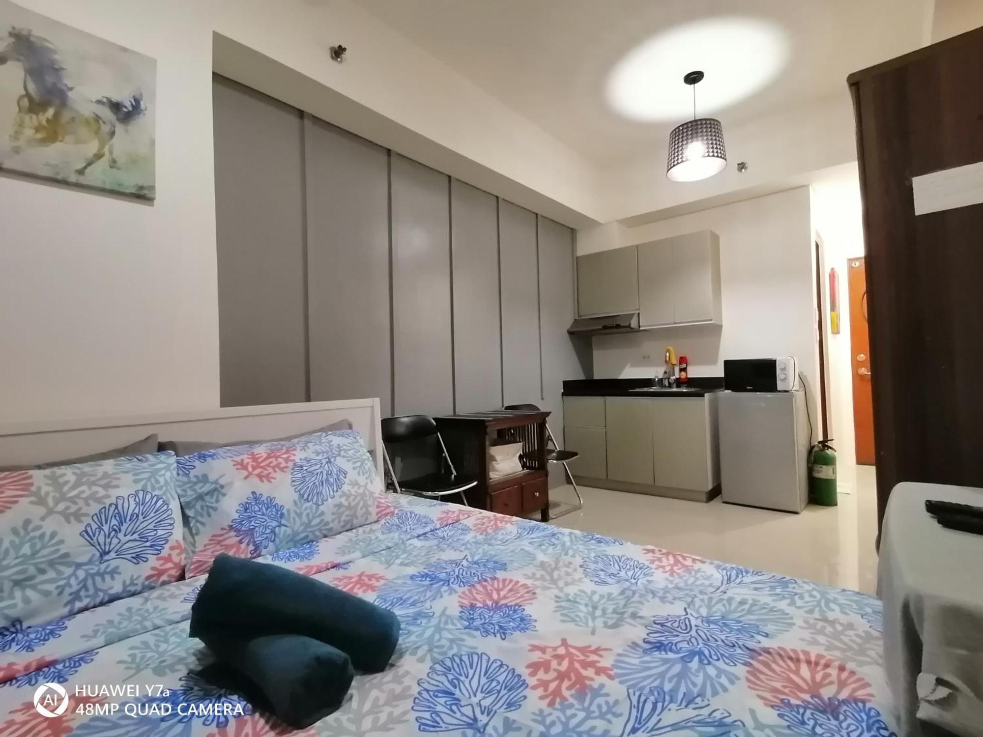 The Beacon Makati Staycation Suites Manille Extérieur photo